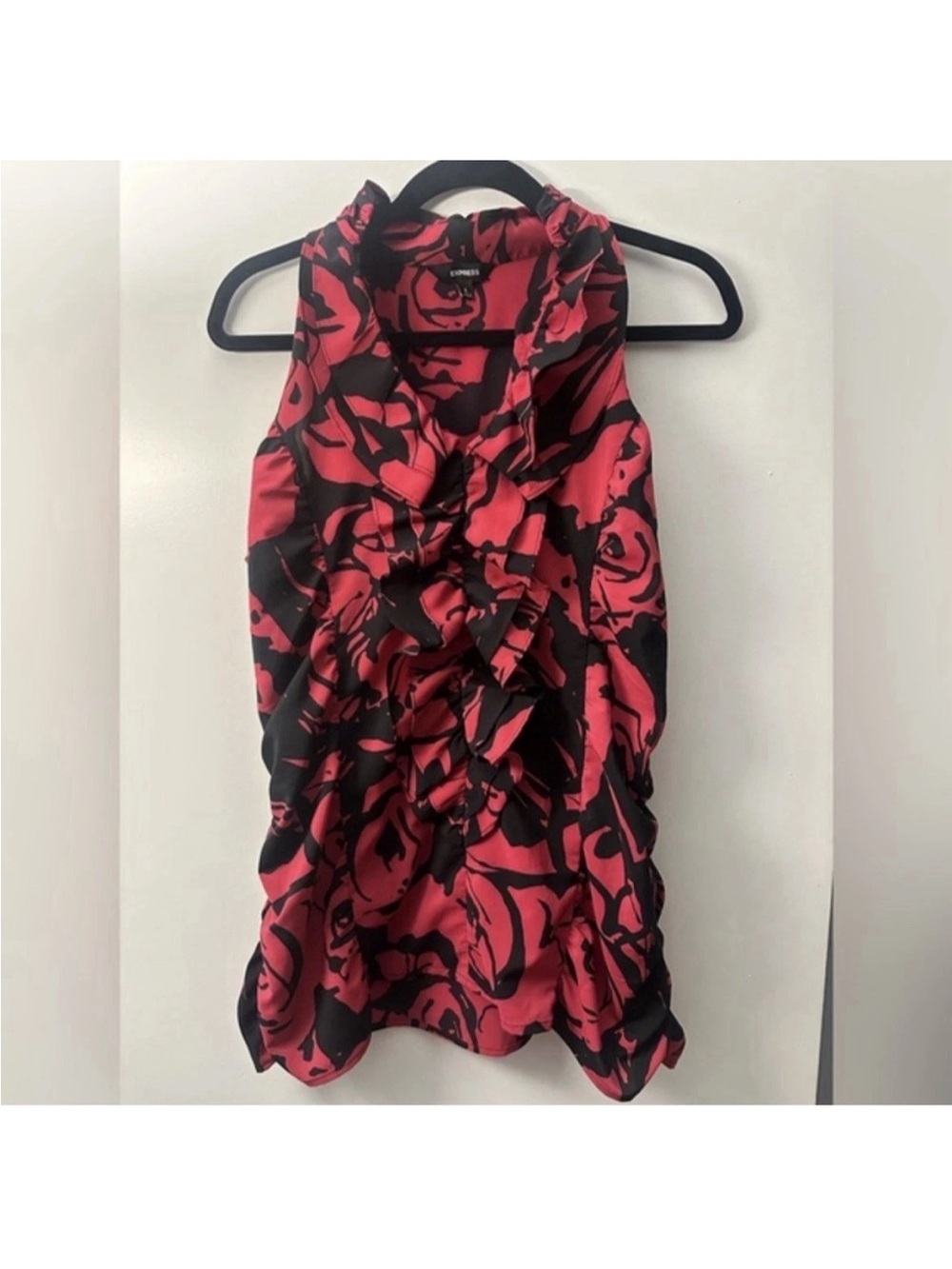 Express Red Pink Black Floral Ruffle Sleeveless Blouse Top Large
